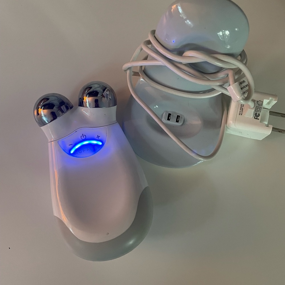 Nuface Trinity Facial Toning Devicd
